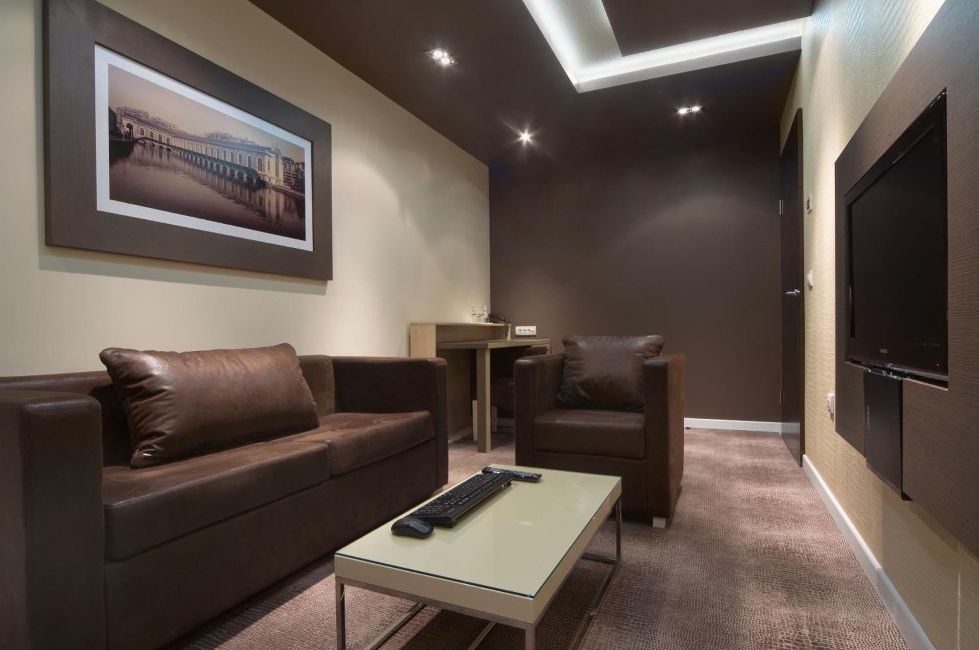 Hotel Zeneva Lux Kragujevac Eksteriør billede