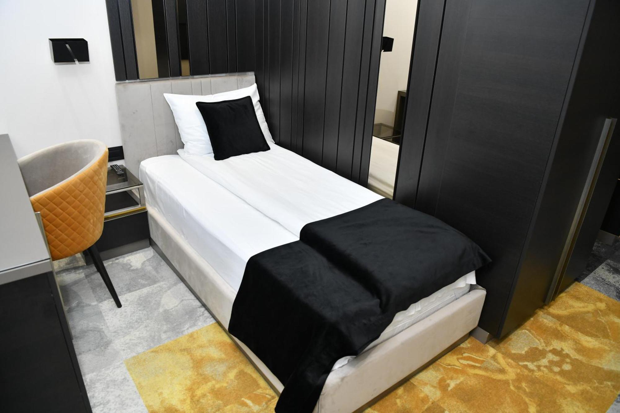 Hotel Zeneva Lux Kragujevac Eksteriør billede