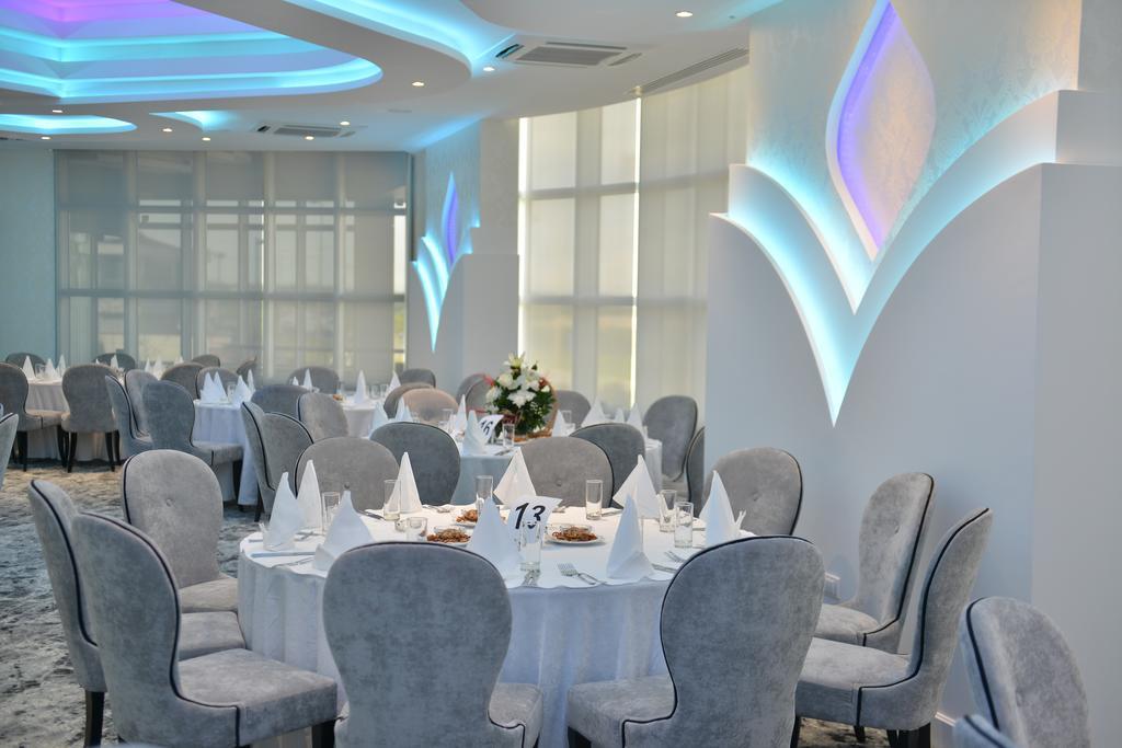 Hotel Zeneva Lux Kragujevac Eksteriør billede